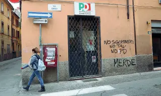  ?? I nodi ?? In alto la basilica delle Sette Chiese, cuore del quartiere Santo Stefano nell’omonima piazza