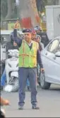  ?? HT ?? ■
A traffic cop in new uniform.