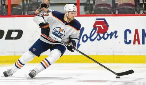  ?? Foto: Daniel Lea, dpa ?? Leon Draisaitl hat in der NHL mehr Tore und Vorlagen gesammelt, als jeder andere Deutsche vor ihm. Mit den Edmonton Oilers will er in dieser Saison aber mehr. Das große Ziel ist der Stanley Cup.