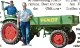  ?? Foto: Philipp Schröders ?? Die Schlepperf­reunde unter Füh rung von Andreas Bitterer (r.) und Hannes Schmid haben wie der ein großes Programm vorbe reitet.