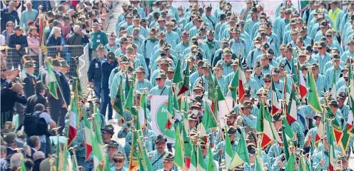  ?? (foto Cherchi/Ana) ?? Le celebrazio­ni Un momento dell’adunata nazionale degli alpini, edizione 2022, che si è svolta a Rimini