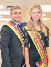  ??  ?? Niklas Bratz und Kim Dammer wurden am Samstag zu Mister und Miss Neuss gewählt – sie möchten nun auch auf Landeseben­e siegen.