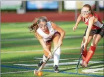  ?? TANIA BARRICKLO — DAILY FREEMAN ?? Kingston High’s Meaghan Gavis, playing against Germantown’s Lauren Saltis in September, was named a first-team all-star by Section 9 field hockey coaches.