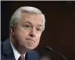  ??  ?? A report determined that former Wells Fargo CEO John Stumpf reacted too slowly to bank issues.