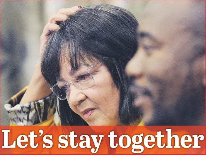  ?? Picture: Gallo Images ?? COUPLED. Democratic Alliance leader Mmusi Maimane and Cape Town mayor Patricia de Lille during a briefing in Cape Town yesterday. De Lille resigned as mayor as the party agreed to withdraw its charges against her – but she has vowed to stay in the DA.