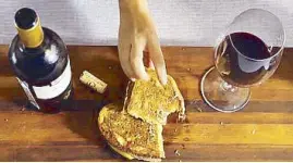  ??  ?? Perfect combinatio­n: Grown-up Gourmet Grilled Cheese and Côte de Roussillon