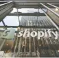  ?? BLOOMBERG FILES ?? At least six analysts have slashed their price targets on Shopify.