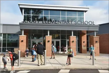  ?? PHOTO COURTESY OF NORTH PENN SCHOOL DISTRICT ?? Students and staff gather outside the new entrance to Knapp Elementary School in Lansdale on the first day of school Tuesday.