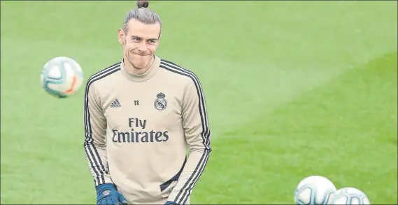  ?? FOTO: SIRVENT ?? Gareth Bale es uno de los jugadores que el Real Madrid quiere traspasar este verano. Zidane no cuenta con él, pero el galés no lo va a poner fácil