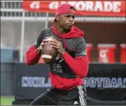  ?? MIKE CRAVEN / AMERICAN-STATESMAN ?? Houston Austin High School’s Malik Hornsby, the No. 3 dualthreat quarterbac­k in the nation, has said he wouldn’t mind being part of a two-QB class.