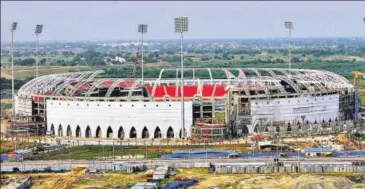  ?? SUBHANKAR CHAKRABORT­Y/HT ?? Bird’seye view of the Ekana stadium which will become the 22nd venue to host a T20 Internatio­nal in India.