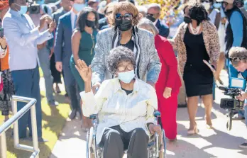  ?? VASHA HUNT/AP ?? Claudette Colvin, 82, arrives at court to have her juvenile record expunged.