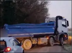  ?? Picture: TalkTV ?? A lorry with no number plates was caught on camera by TalkTV at Hoad’s Wood in January