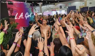  ??  ?? The scene at Beautycon L.A.