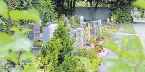 ?? FOTO: SCHOLZ ?? Blaubeuren hat eine neue Friedhofss­atzung inklusive Gebührenor­dnung.
