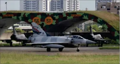  ?? EFE ?? Aviones taiwaneses Air Force Mirage 2000-5 preparados ante las maniobras militares de China.