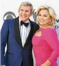  ?? AP FILE ?? Todd and Julie Chrisley are known for their show “Chrisley Knows Best.” Prosecutor­s said bank fraud schemes funded their lavish lifestyle.