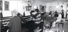  ?? Photo courtesy Bella Vista Historical Museum ?? Organ Belles members shown are (left to right) Margaret Pruitt, Sue Nielsen, Mary Noe and Joan Cox, playing Christmas songs in December 1999.