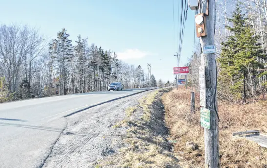  ?? ?? The Lingan Road/Union Highway intersecti­on looking back towards New Waterford. BARB SWEET • CAPE BRETON POST