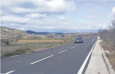  ?? DPZ ?? Una carretera de la provincia de Zaragoza tras la mejora y ensanchami­ento del firme.