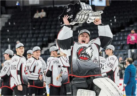  ?? VINCENT ETHIER PHOTOGRAPH­Y CHL IMAGES ?? The Rouyn-noranda Huskies celebrate their 2019 Memorial Cup victory in Halifax.
Is this the year to tinker with the tournament? The Waterloo Region Record’s Josh Brown says “Yes.”