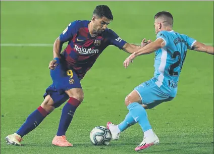  ?? FOTO: PEP MORATA ?? Luis Suárez sigue acumulando minutos tras su vuelta a los terrenos de juego y en el Barça le esperan al 100% para la recta final