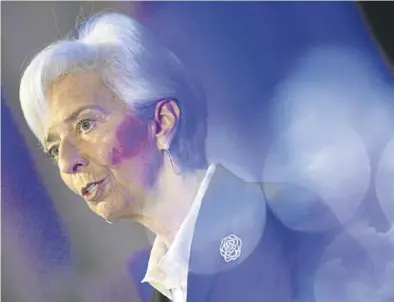  ?? EFE / NEIL HALL ?? La presidenta del Banco Central Europeo, Christine Lagarde, durante un discurso, en febrero.