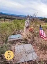  ?? ?? 5
A grave located in Quemado.