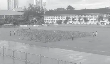  ?? KhRISTALL ?? The Cebu City Sinulog Foundation has started the constructi­on of the stage to be used for the ritual showdown during the Sinulog Festival next month.