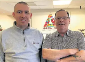  ??  ?? ●● Ken Masser with Stuart Oliver who volunteers at Adrenaline, Rossendale Leisure Trust