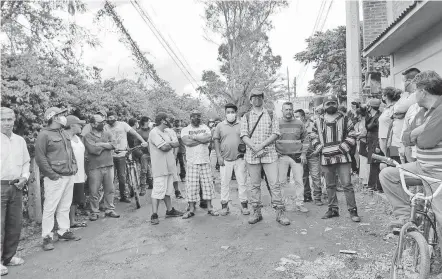  ?? MIGUEL CASTILLO ?? Habitantes piden más informes de segunda y tercera etapa de proyecto hidráulico.