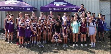  ?? Contribute­d photo ?? Ready to run: El Dorado's cross country teams take a break after competing in the Bob Gravett Invitation­al Saturday in Arkadelphi­a.