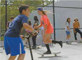  ?? METROPOLE FILMS ?? Skate Kitchen offre une incursion sincère et passionnan­te dans la culture du skate.