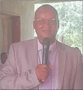  ?? ?? Pastor Kenneth Dlamini preaching.