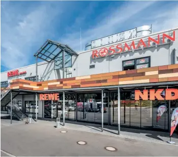  ?? DEUTSCHE KONSIUM REIT ?? Kirschberg-Center is one of DKR’s 186 retail properties in Germany, including grocery stores, drugstores, DIY stores and supermarke­ts.