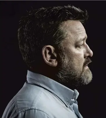  ??  ?? Guy Garvey, above; performing with Elbow at the V Festival, 2014, above right; with his wife Rachael Stirling, inset right