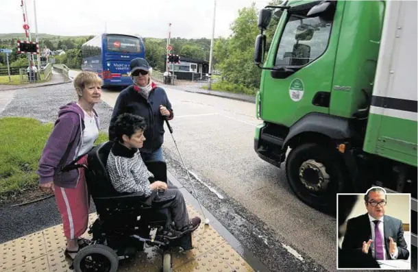  ??  ?? AT LAST: Jan MacLugash, left, with wheelchair user daughter Tina and friend Annette Hobson who are pleased with crossings progress reported by David Devine, inset