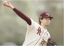  ?? O’MAHONEY/DAILY SOUTHTOWN BRIAN ?? Brother Rice’s Cole Van Assen checks a runner at first base during the second inning of a Catholic League Blue game on Thursday.