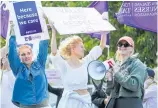  ?? PHOTO / PAUL TAYLOR ?? Nurses from Royston Hospital, Hastings, protesting for better pay and conditions for the second time in less than two months on Thursday.