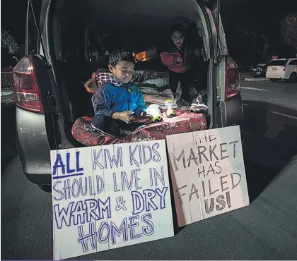  ?? Picture / Jason Oxenham ?? The Park Up for Homes protest in Mangere was in support of homeless people.