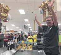  ?? Diego Mendoza-moyers / Times Union ?? Carol Gallagher, representi­ng Stop and Shop, competes in New York’s Best Bagger contest on Saturday at a Shoprite in Slingerlan­ds.