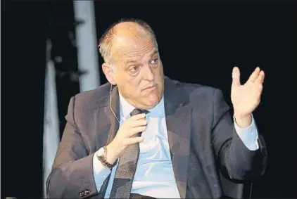  ?? FOTO: PEP MORATA ?? Javier Tebas insiste en su idea de acabar la temporada
El presidente de La Liga pide a los jugadores que rebajen sus salarios