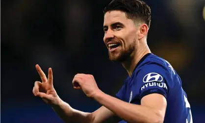  ??  ?? Jorginho celebrates after his penalty put Chelsea 2-0 up against Leicester and on their way to three vital points. Photograph: Glyn Kirk/PA