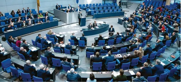  ?? Foto: Bernd von Jutrczenka, dpa ?? Der Ton im Bundestag sei mit dem Einzug der AFD vor vier Jahren rauer geworden, hört man oft aus anderen Fraktionen. Dass sich dies im Herbst ändern wird, ist unwahrsche­inlich.