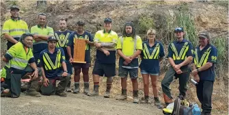  ?? The top harvesting crew for 2017 was Moehau 99, pictured here with their colleagues from Hauraki 91. ??