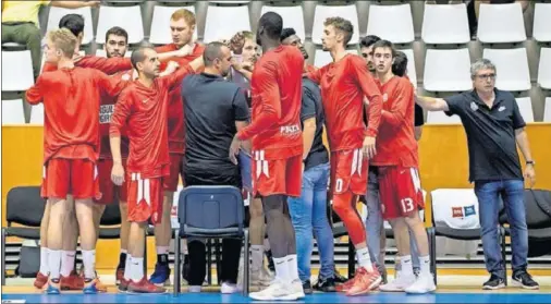  ??  ?? El Bàsquet Girona jugó la pasada temporada en la LEB Plata y logró el ascenso a la LEB Oro, el último escalón antes de la ACB.