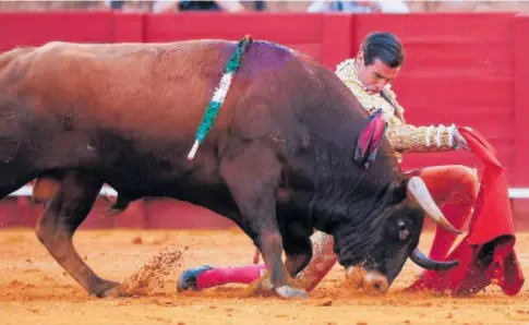  ?? // EFE ?? Juan Ortega remató su primera serie con un pase de pecho rodilla en tierra