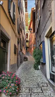  ?? PHOTO BY STEPHEN FRIES ?? A street at Bellaggio