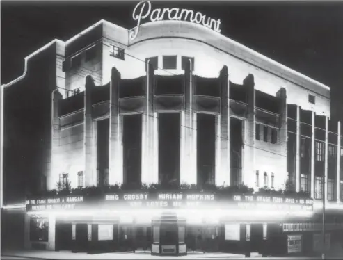  ??  ?? The Paramount cinema opened in Renfield Street in 1934. Below, tenements in 1930s Glasgow