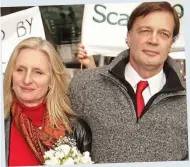  ??  ?? Andrew Wakefield and wife Carmel in 2010